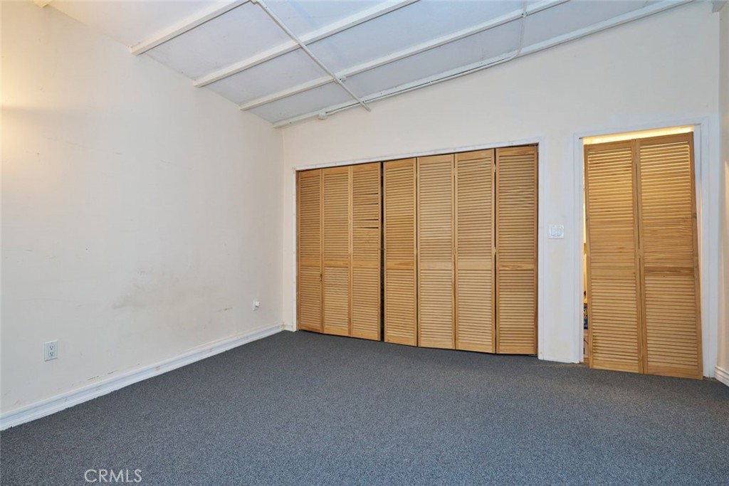 1025 W Arbor Vitae Street