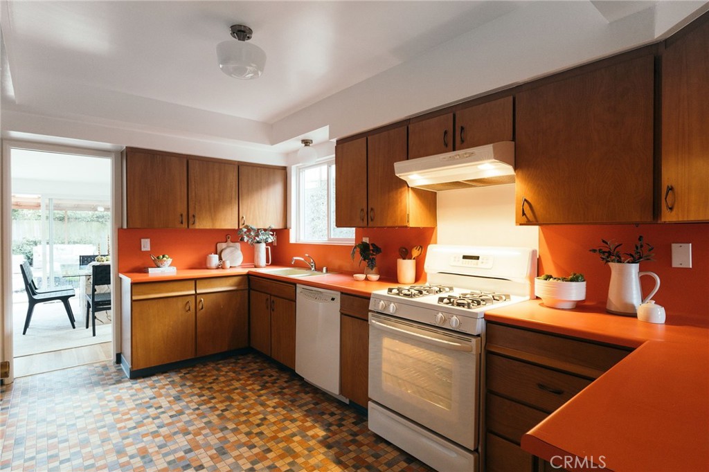 27010 Shorewood Road