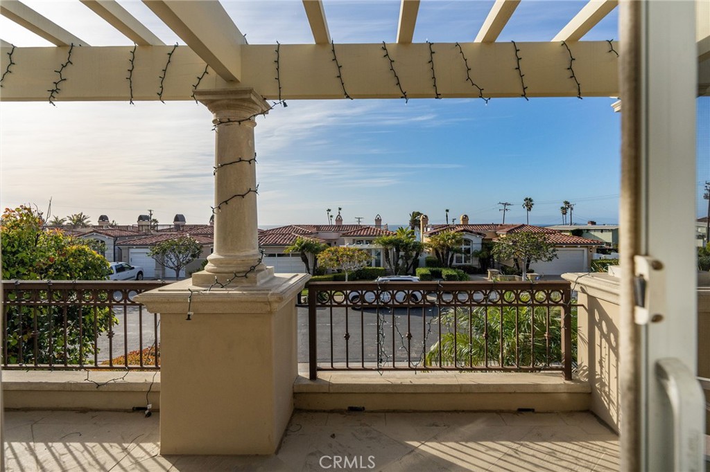 410 Paseo de la Concha