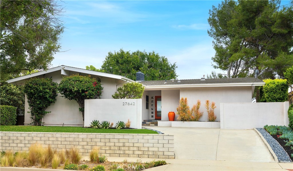 27642 Avenida Del Mesa