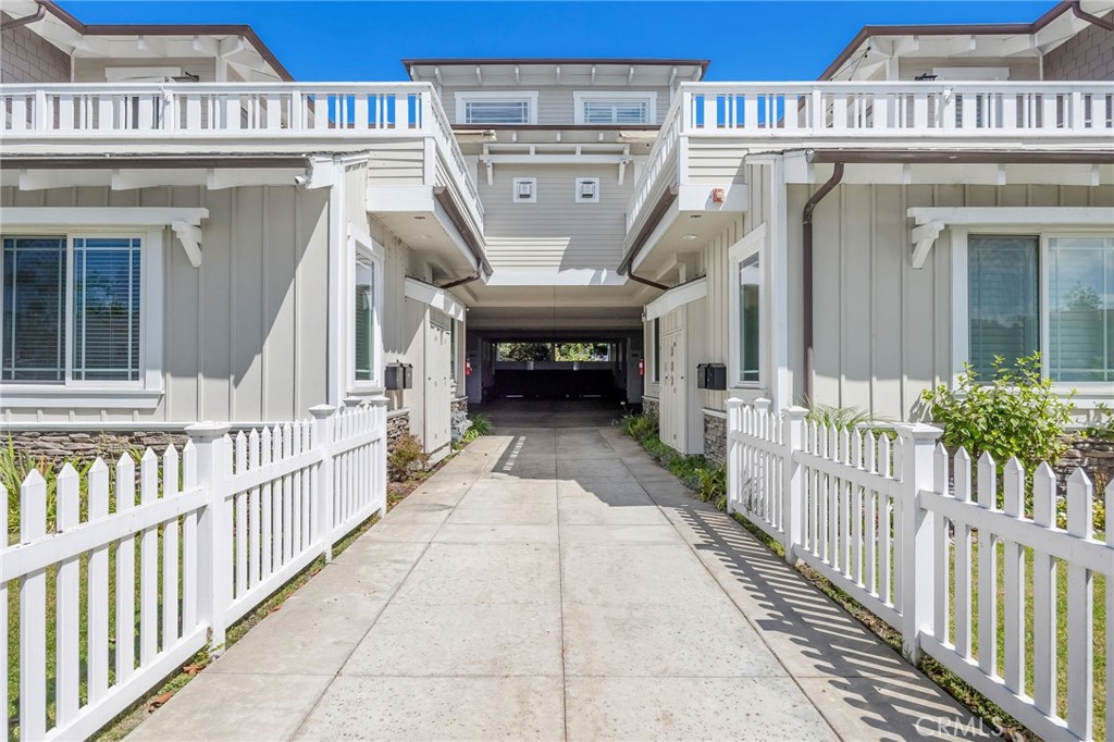 806 N. Irena Ave A
