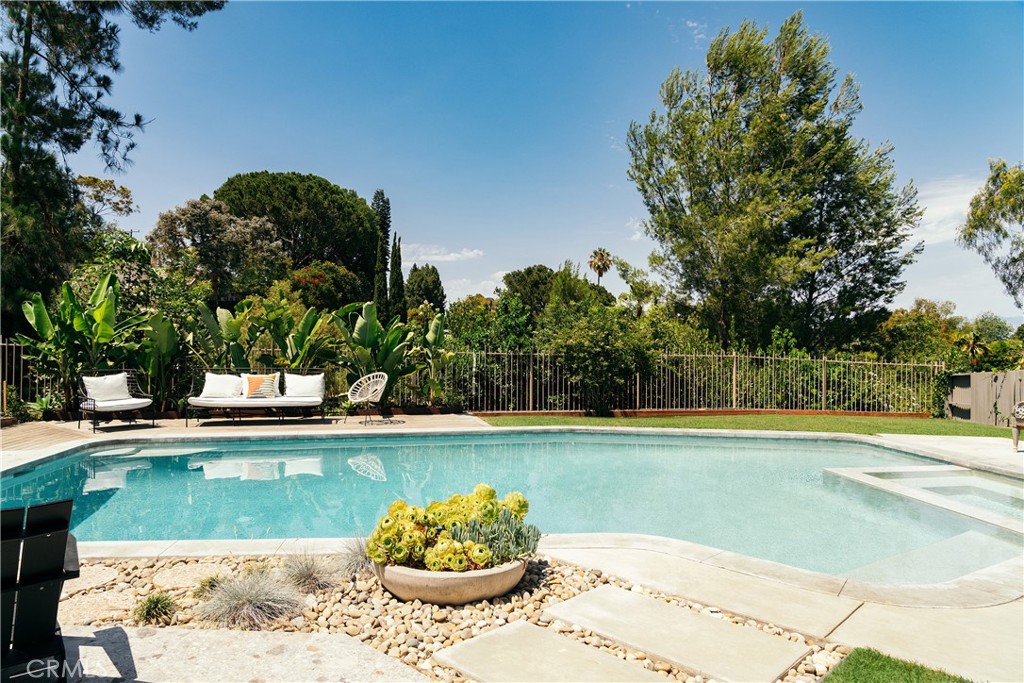 34 Shady Vista Road