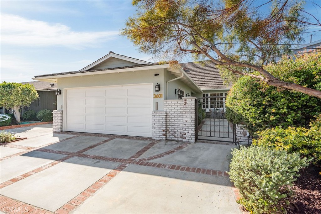 3601 Elm Ave.