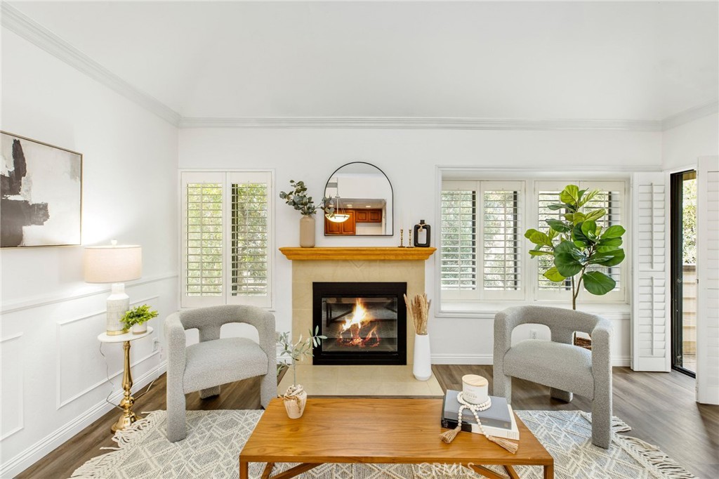 2571 Plaza del Amo 310