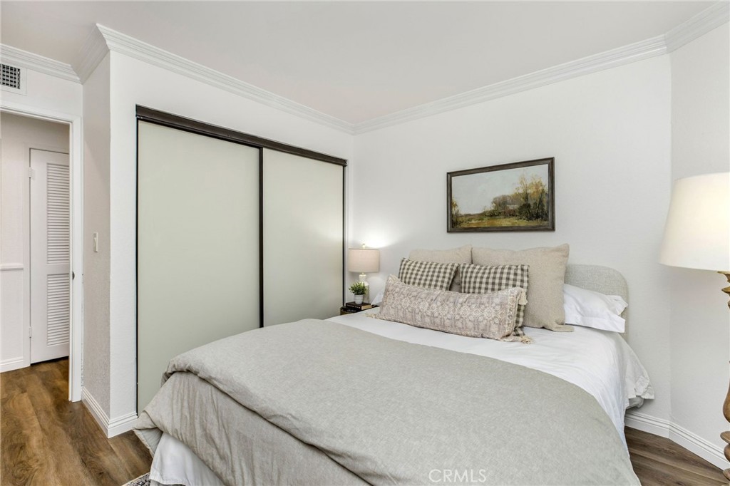 2571 Plaza del Amo 310