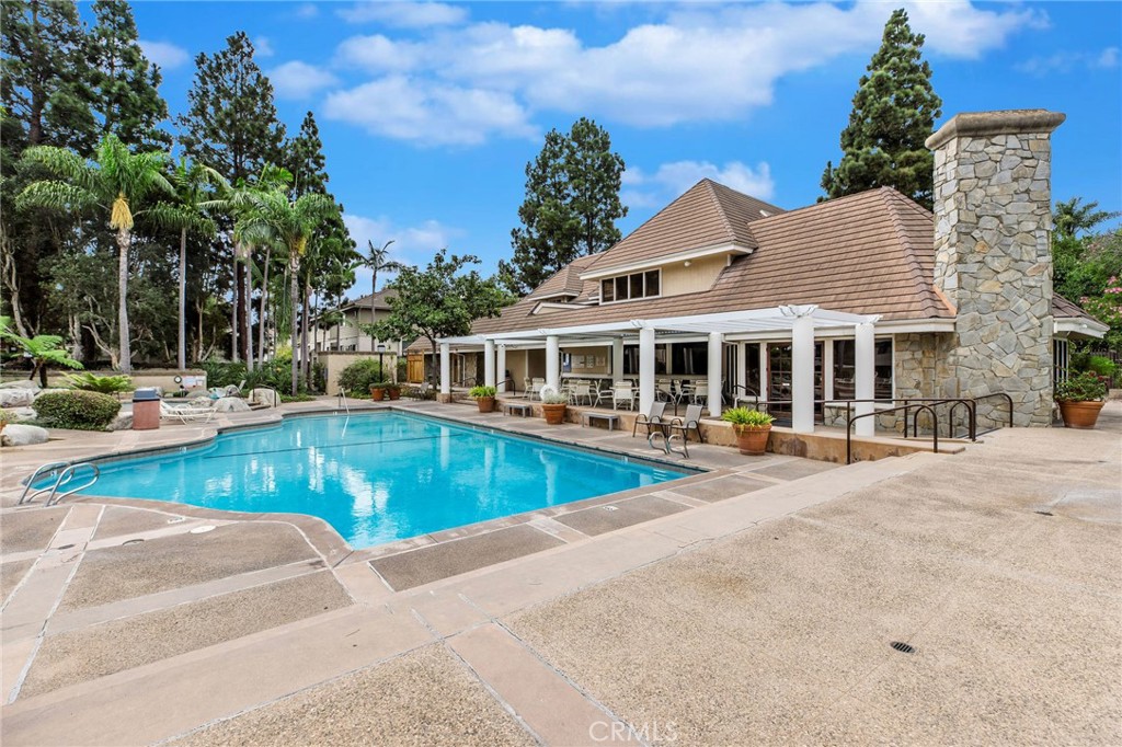 2571 Plaza del Amo 310