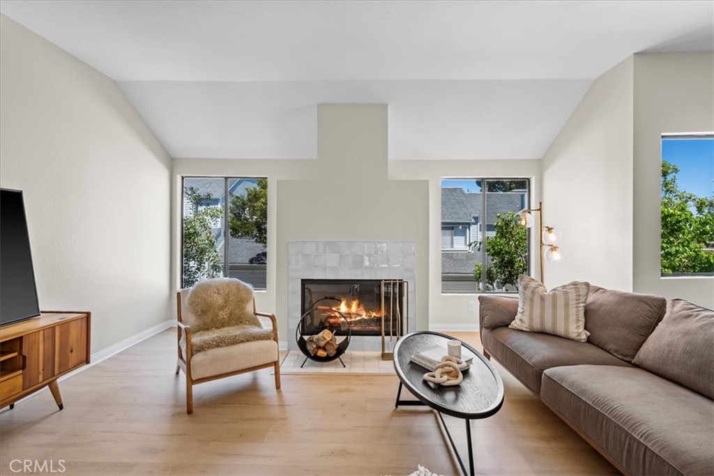 1150 W Capitol Drive 114