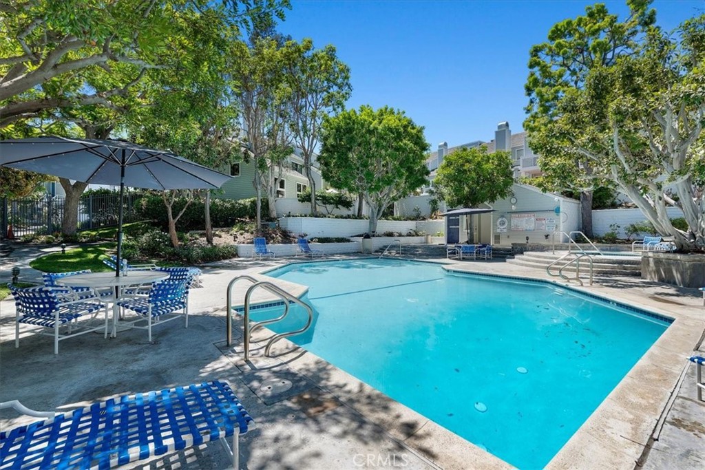 1150 W Capitol Drive 114