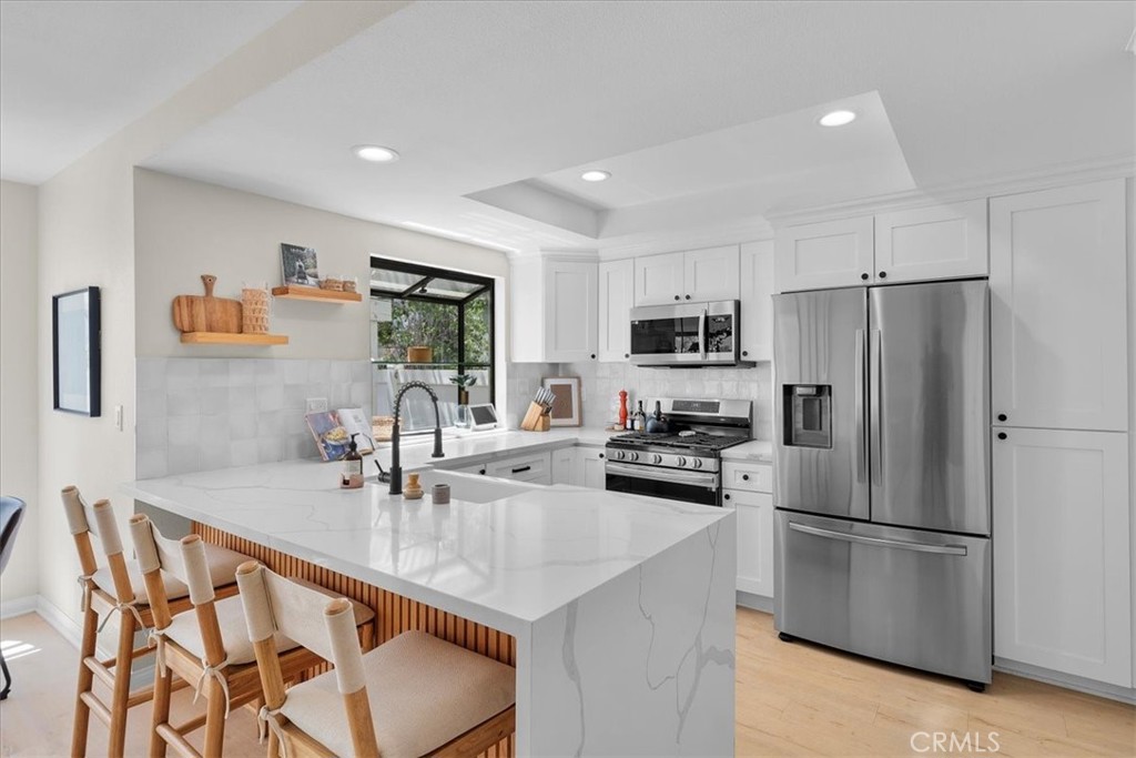 1150 W Capitol Drive 114