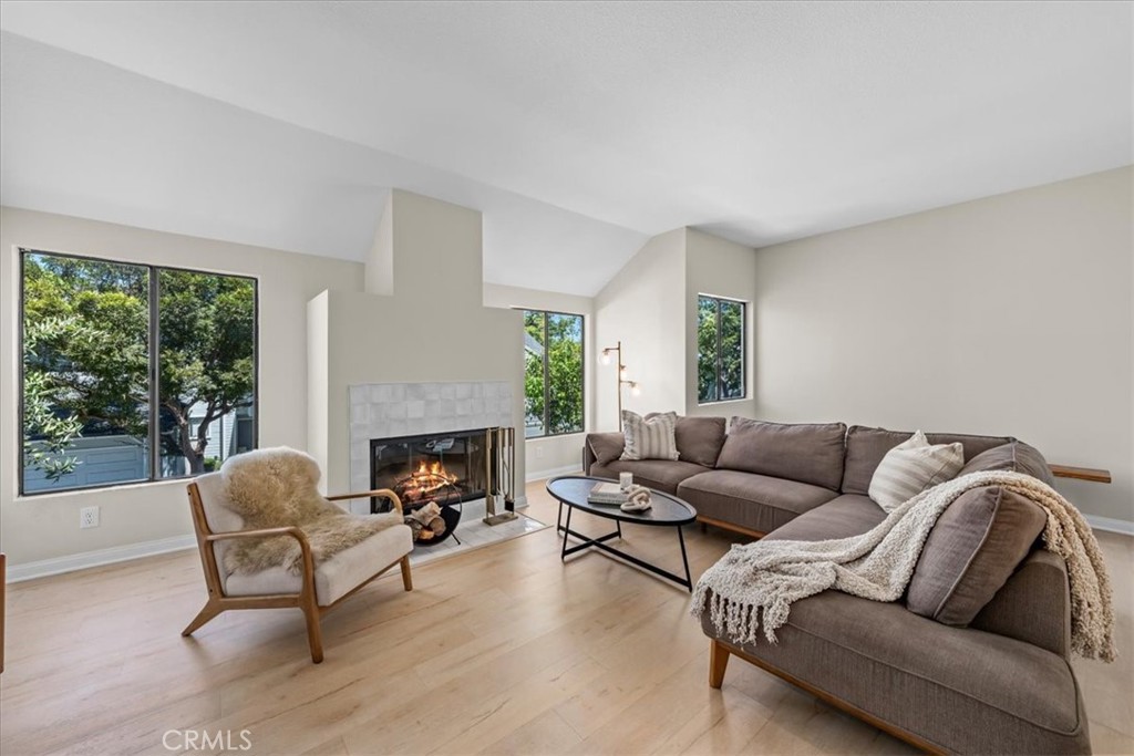 1150 W Capitol Drive 114