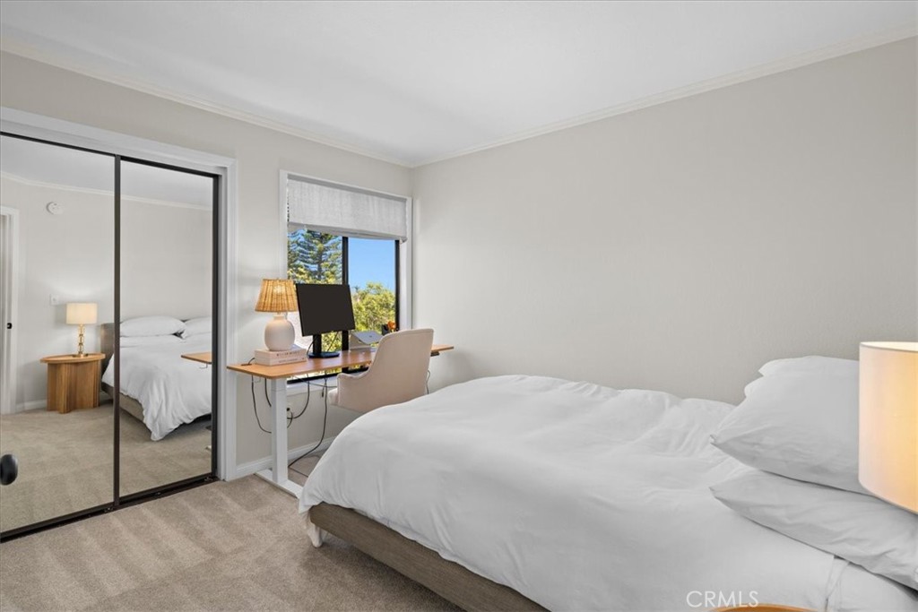 1150 W Capitol Drive 114