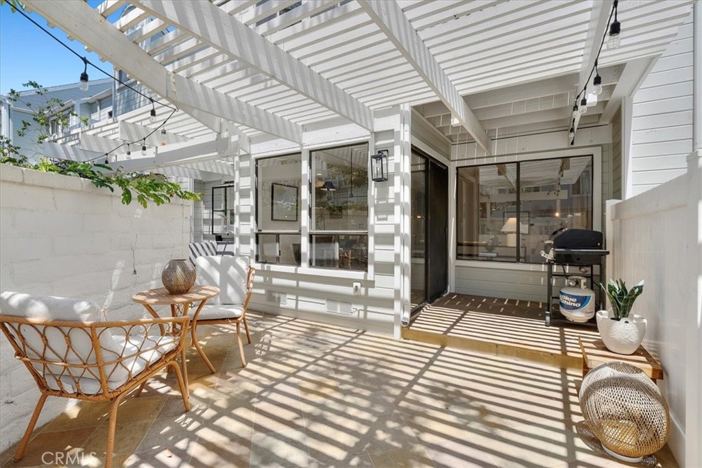 1150 W Capitol Drive 114