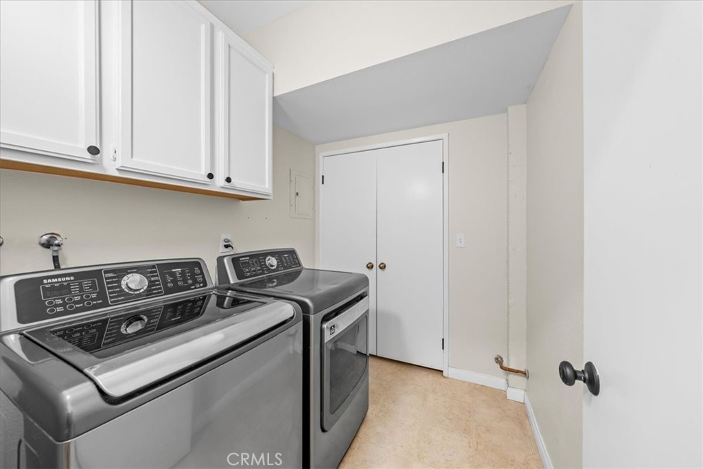 1150 W Capitol Drive 114