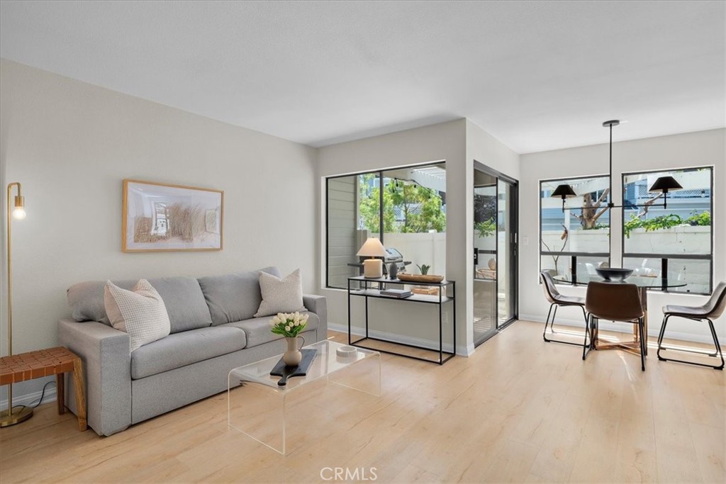 1150 W Capitol Drive 114