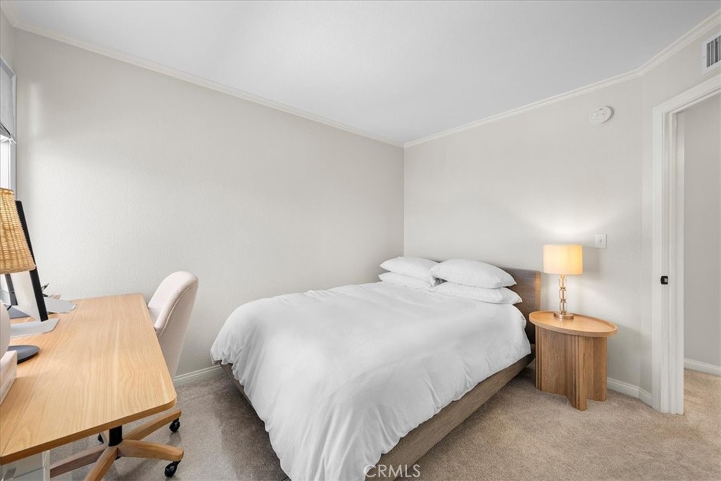 1150 W Capitol Drive 114