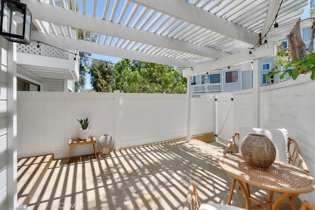 1150 W Capitol Drive 114