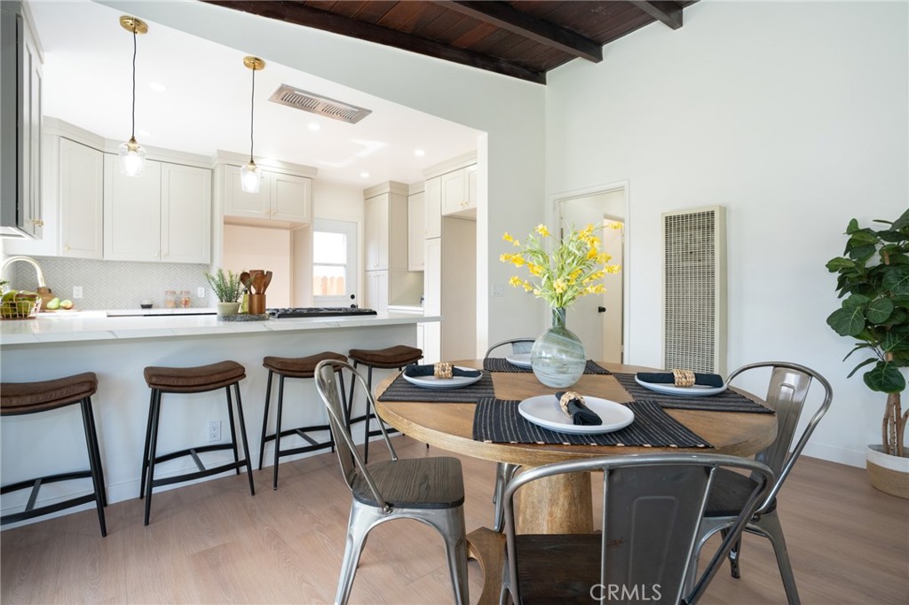 261 W Sepulveda Street