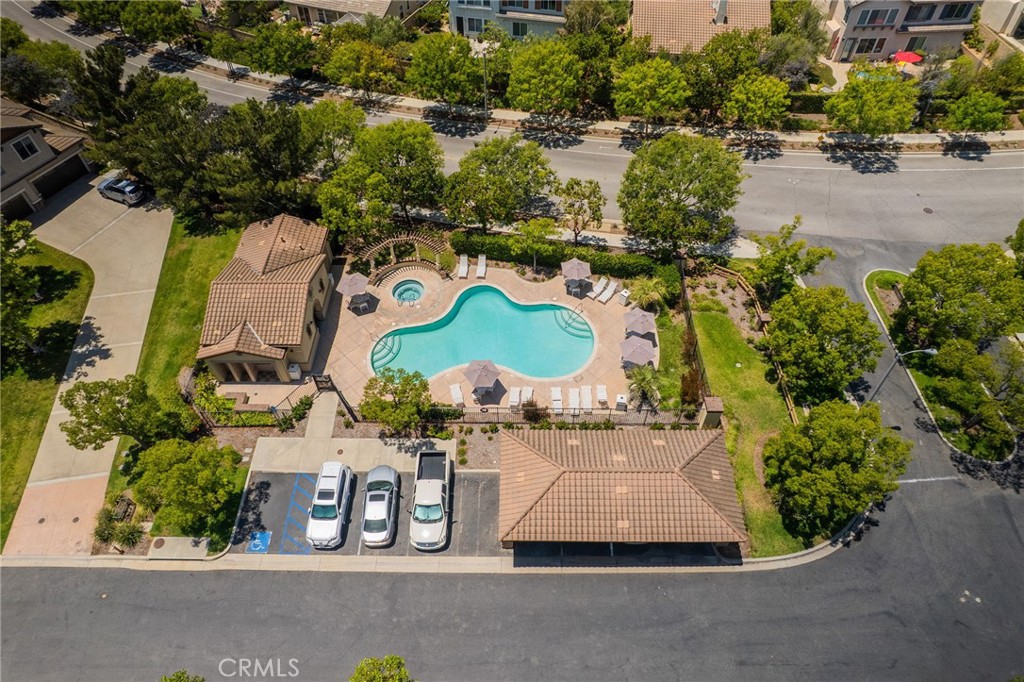 6807 Simmons Way