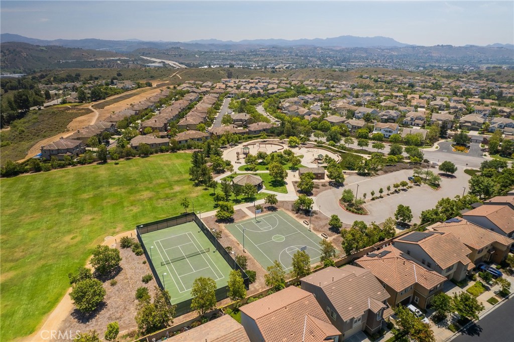 6807 Simmons Way