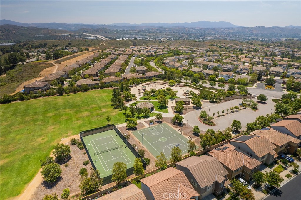 6807 Simmons Way
