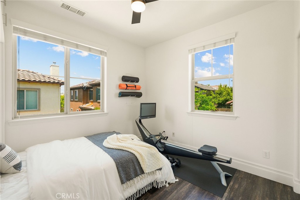 6807 Simmons Way