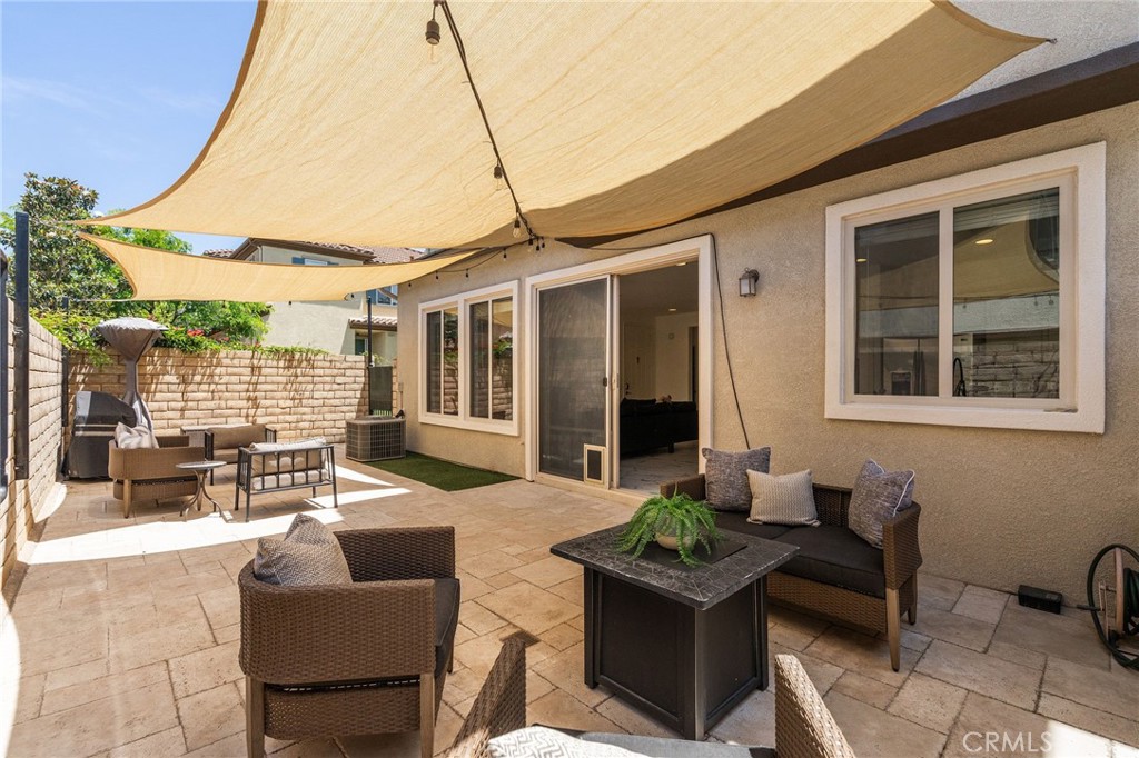 6807 Simmons Way