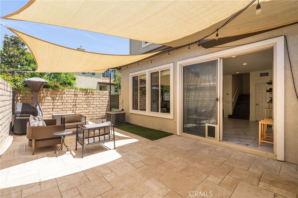 6807 Simmons Way