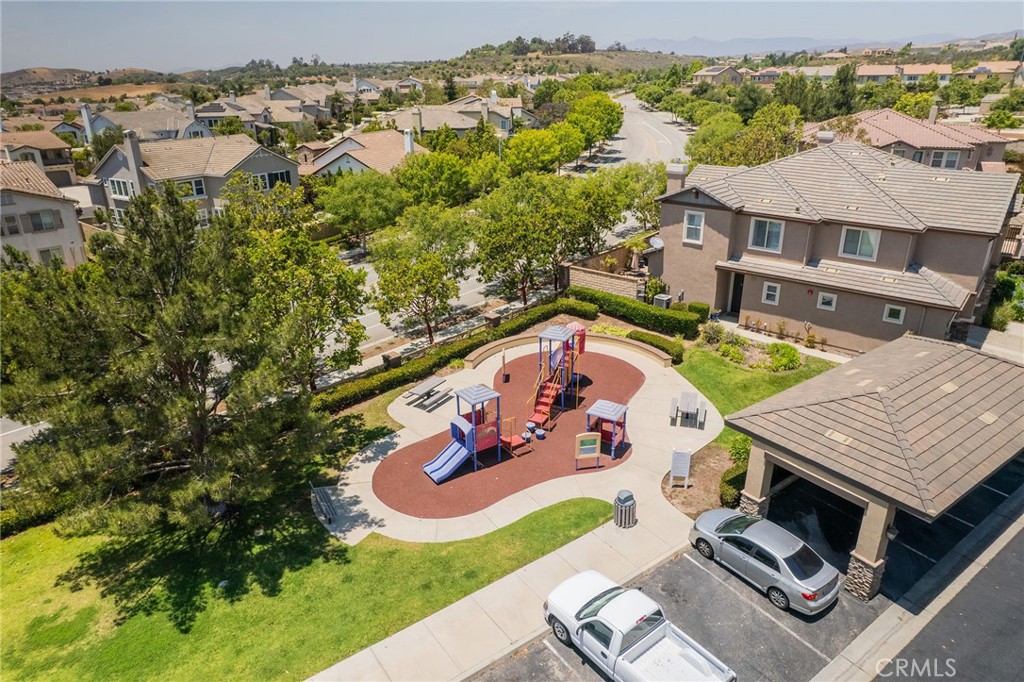 6807 Simmons Way