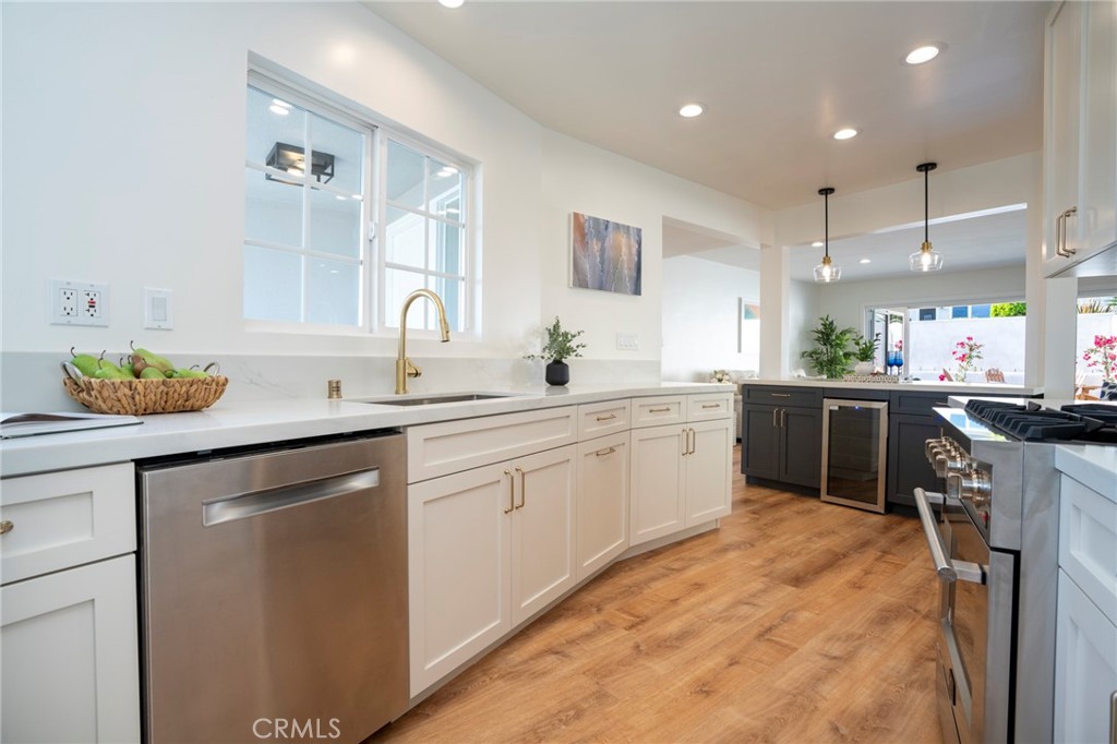 1718 West 27th