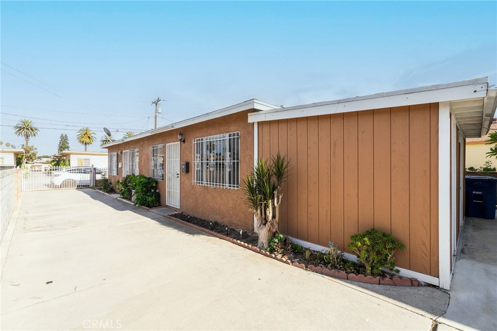 6133 Orchard Avenue