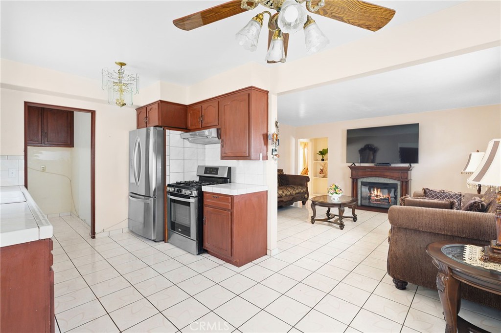 6133 Orchard Avenue