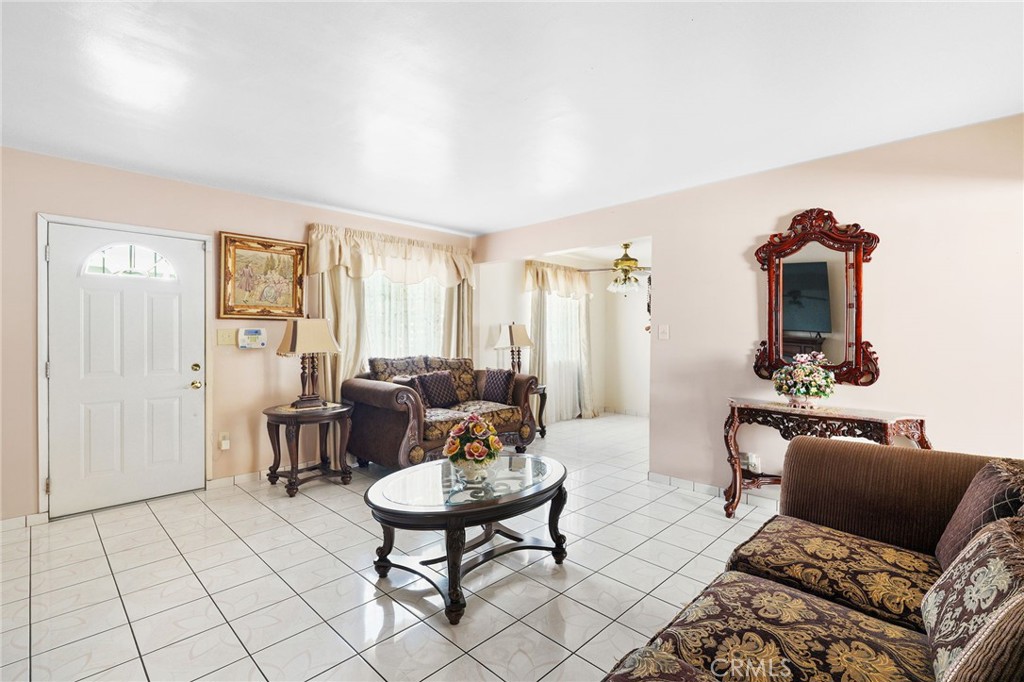 6133 Orchard Avenue