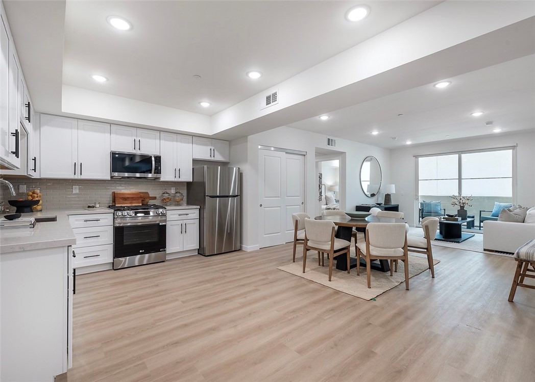 1303 S Orange Grove AVE Unit: 601