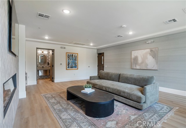 1303 S Orange Grove AVE Unit: 601