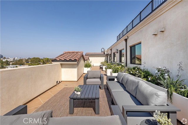 1303 S Orange Grove AVE Unit: 601