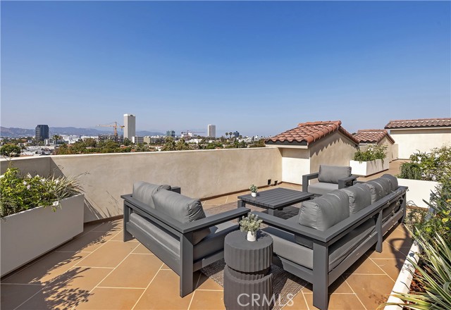 1303 S Orange Grove AVE Unit: 601