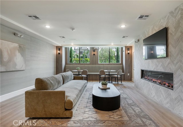 1303 S Orange Grove AVE Unit: 601