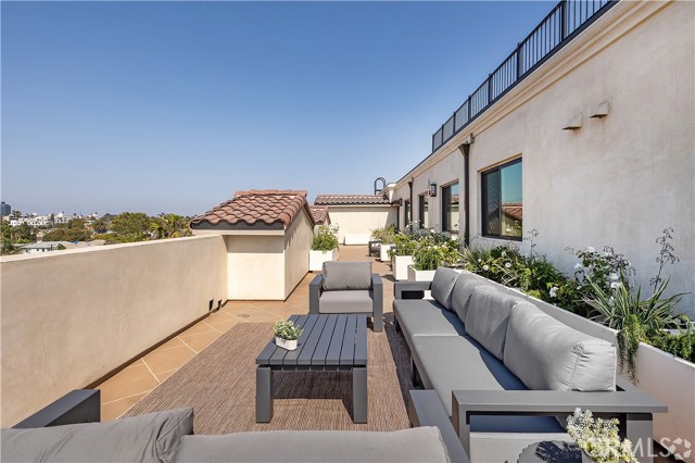1303 S Orange Grove AVE Unit: 603