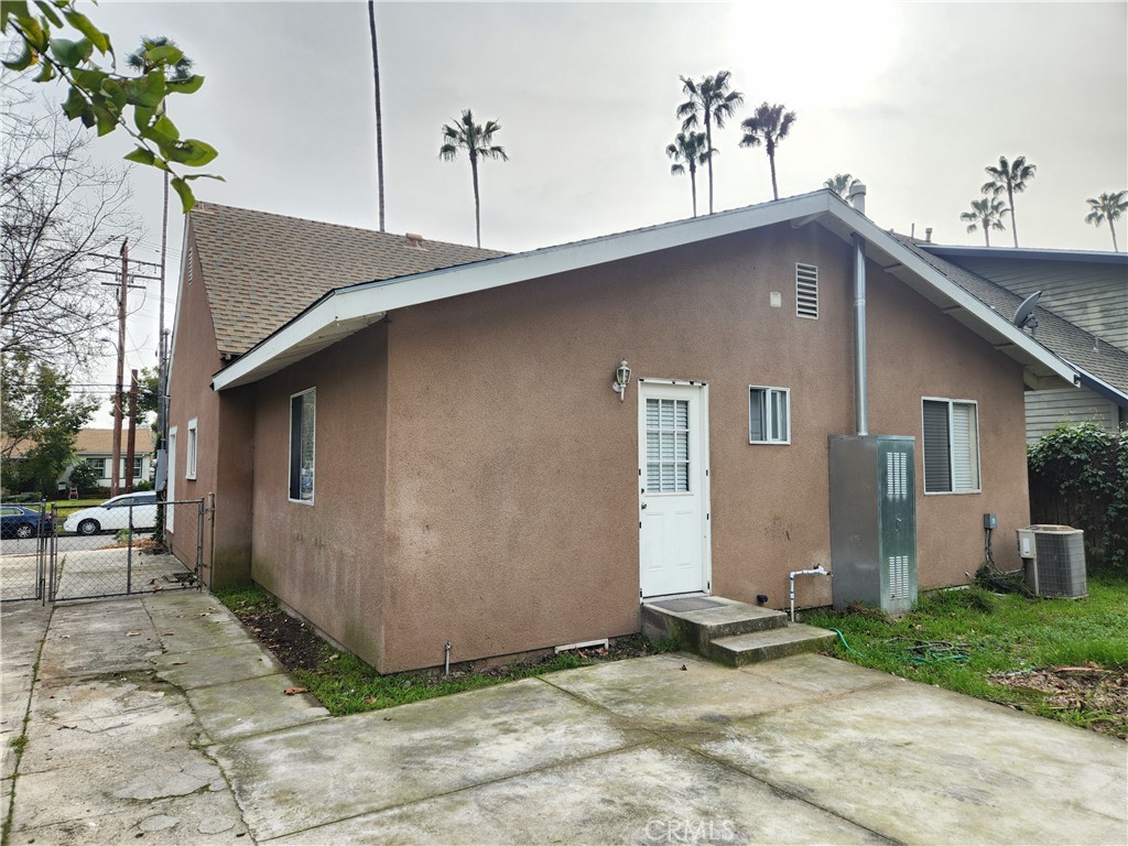 555 E Elizabeth Street