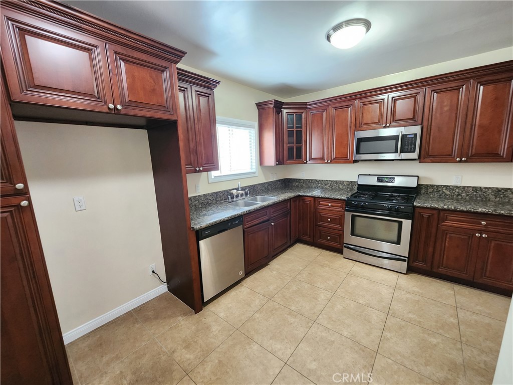 555 E Elizabeth Street