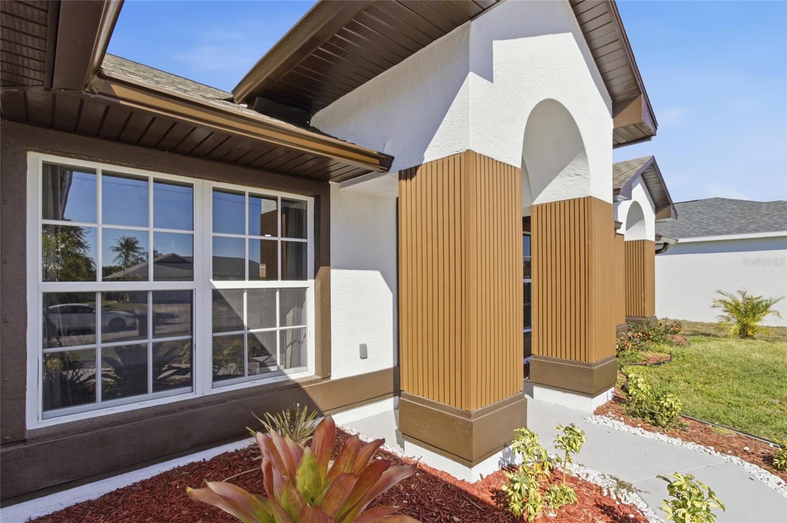 619 SW 26TH TER