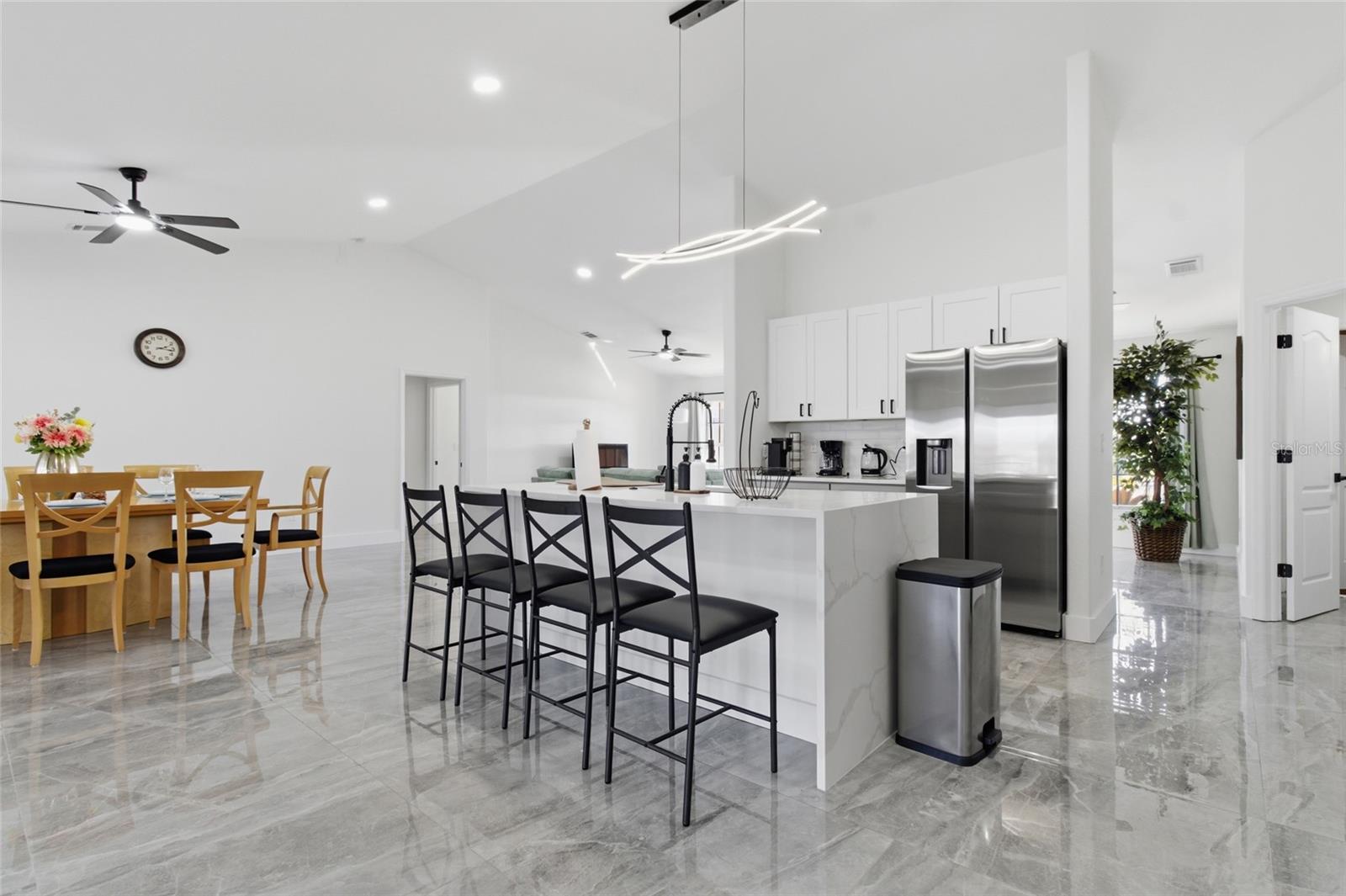 619 SW 26TH TER