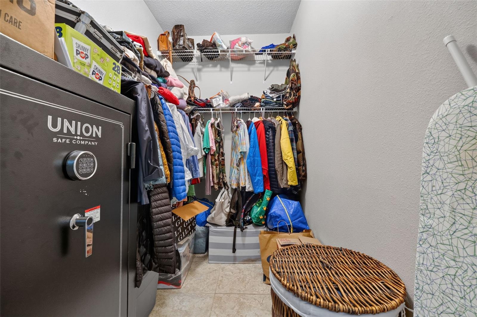 5512 MANG PL
