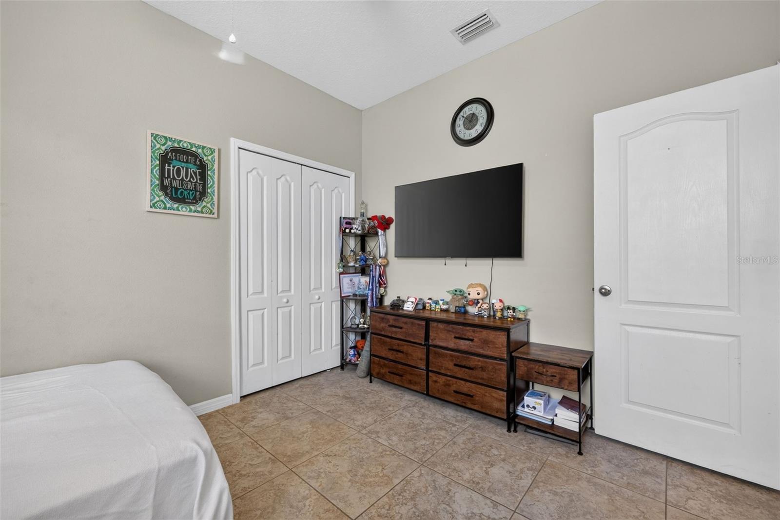 5512 MANG PL