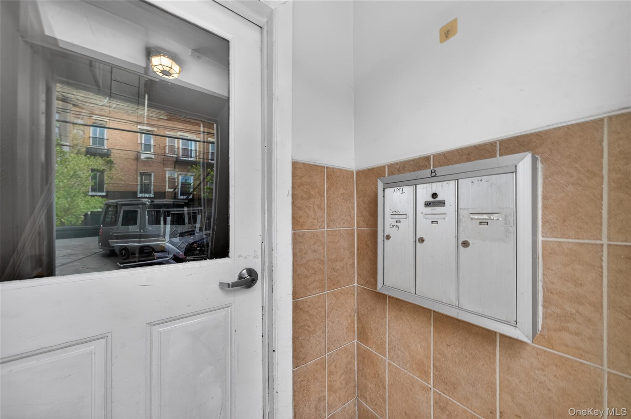 647 Manida Street Unit: 2