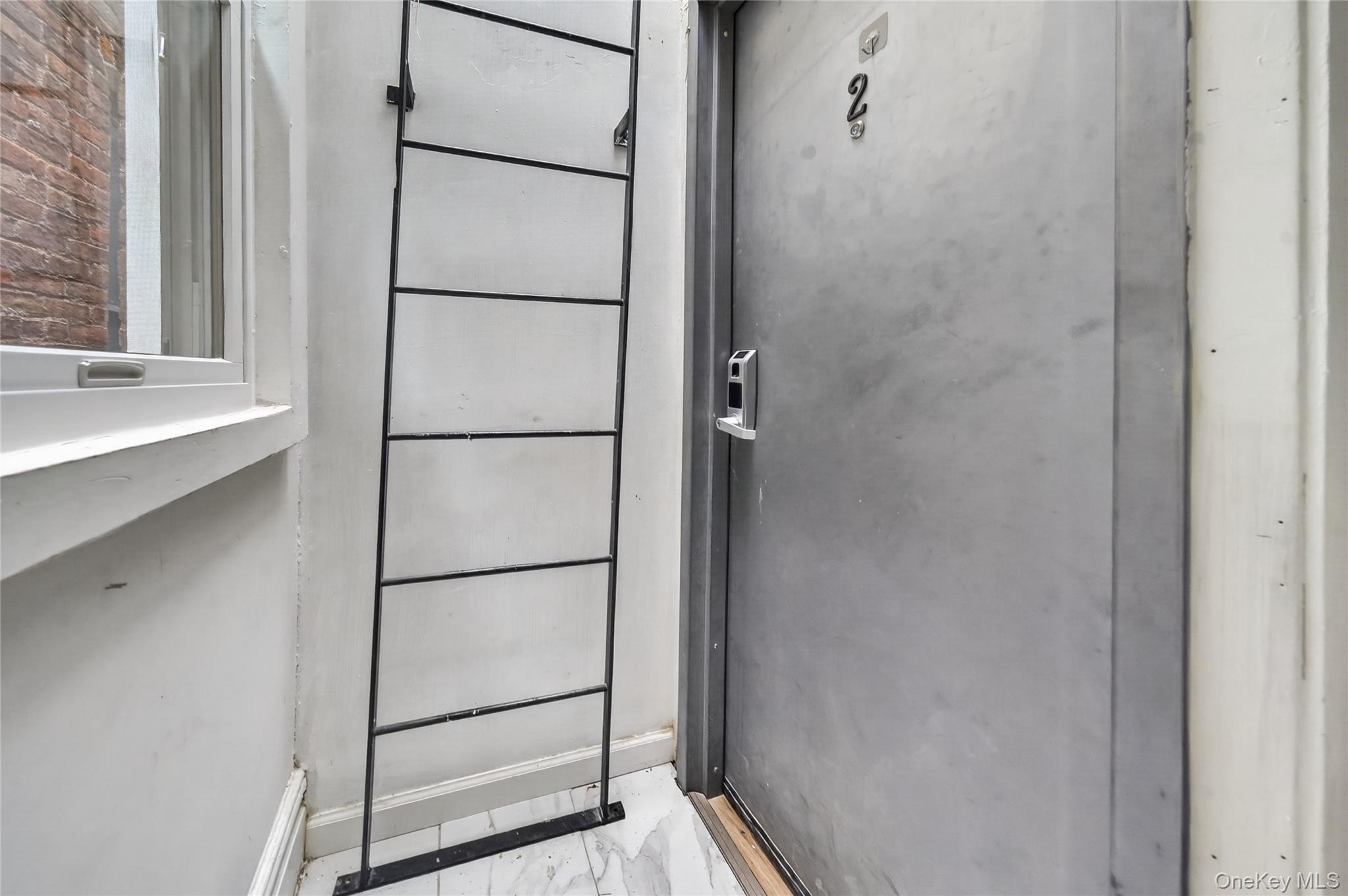 647 Manida Street Unit: 2
