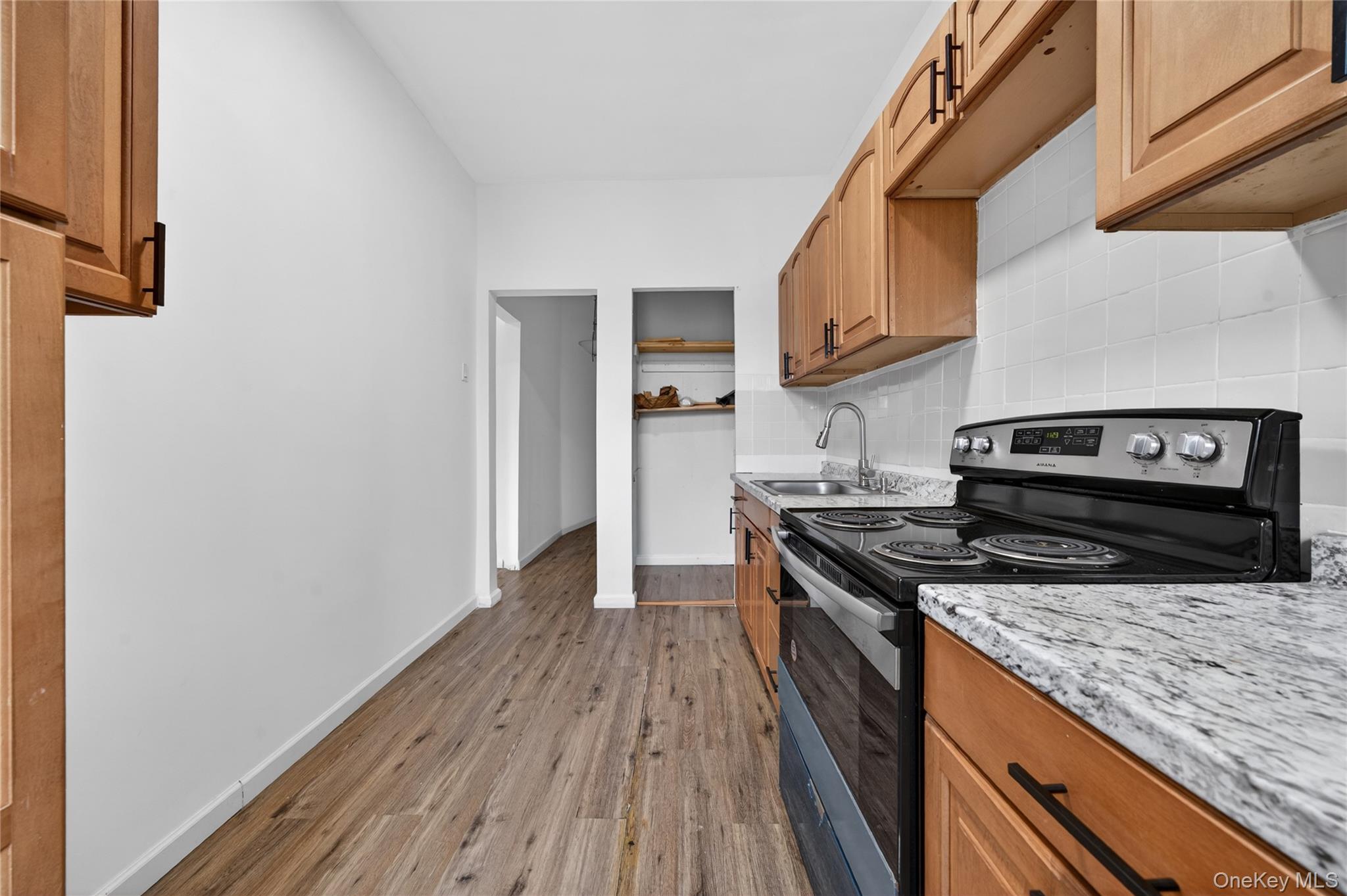 647 Manida Street Unit: 2