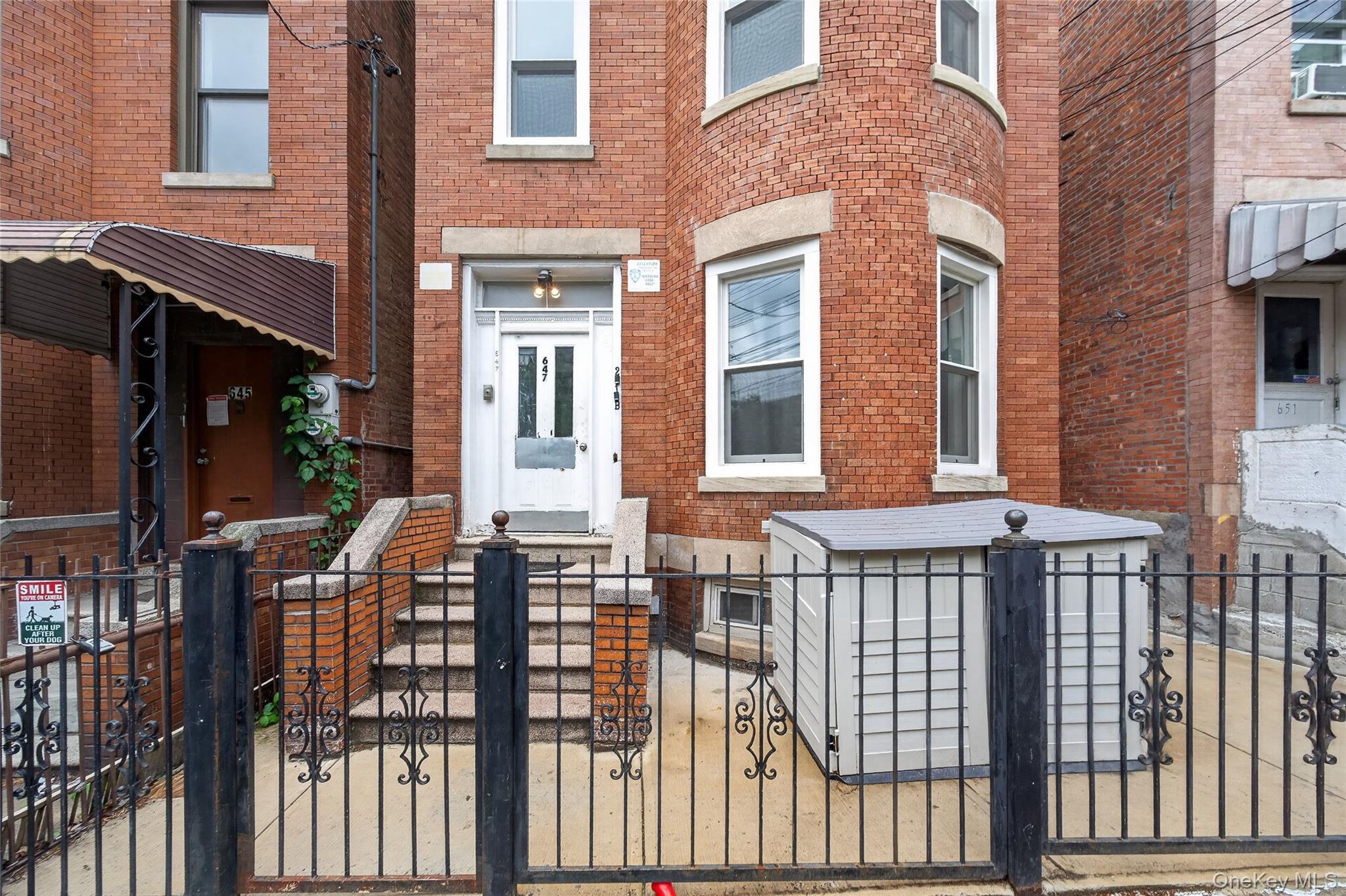 647 Manida Street Unit: 2