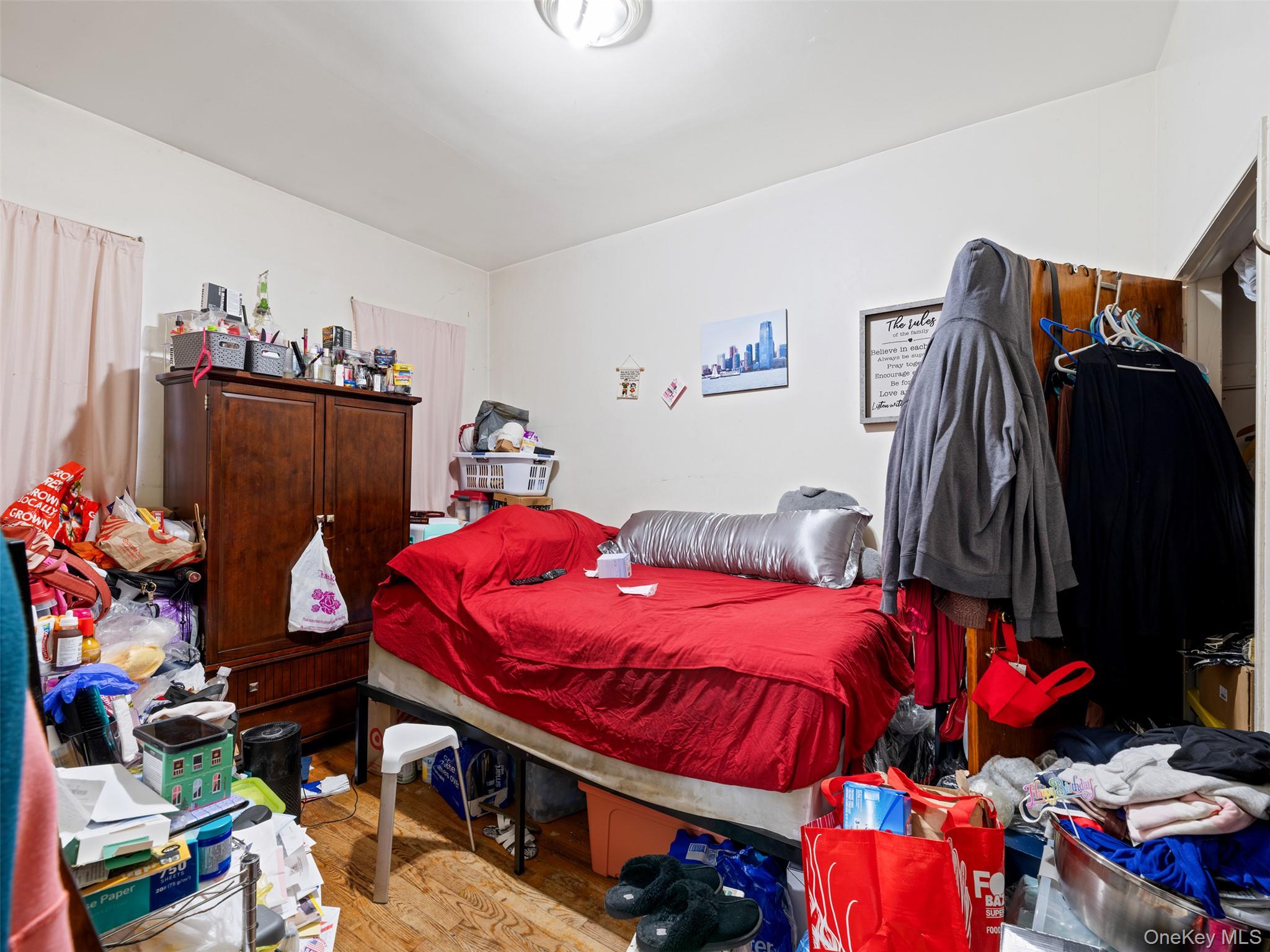 99 E 31st Street