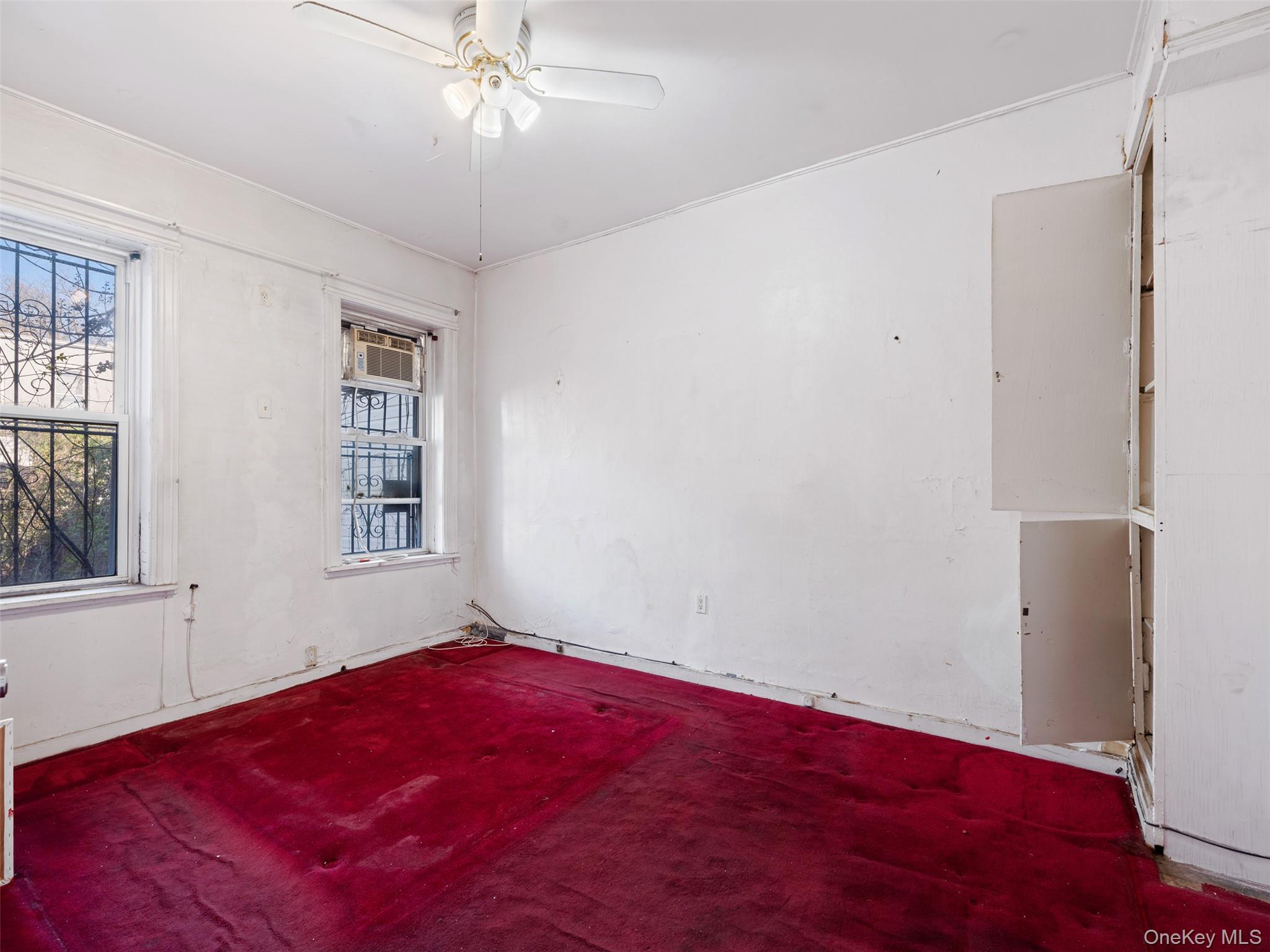 99 E 31st Street